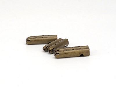 Bullet-shaped metal tip
